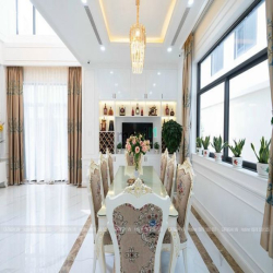 Bán Biệt Thự Thạnh Mỹ Lợi Quận 2 DT 270m2 giá 60 tỷ, đã có sổ, alo Nhi