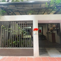 Gấp lắm rồi ạ đã hạ N lần ạ! +NHÀ CHIA LÔ O TO TRÁNH-vỉa hè rộng.