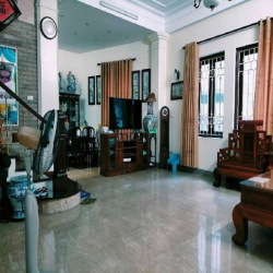 Bán Biệt thự đẹp Giảng Võ, Ba Đình, 160m,5 tầng,20 tỷ