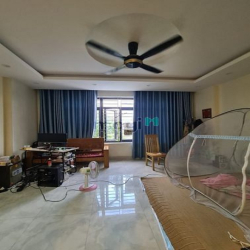 Bán nhà phố Đội Cấn, Ba Đình, ngõ 3M, 80m2 MT4.5m, giá 7.9 tỷ