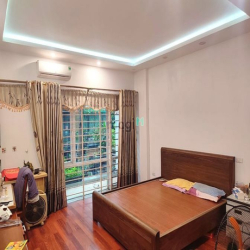 Bán nhà phố Đội Cấn, Ba Đình, ngõ 3M, 80m2 MT4.5m, giá 7.9 tỷ