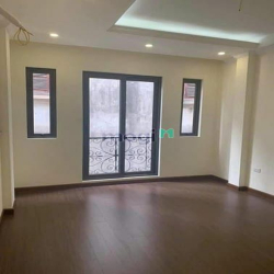 Bán nhà Trần Bình - Cầu Giấy 5t, ôtô đỗ cửa, NT đẹp, dt45m, ở ngay.