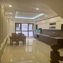 Bán nhà Trần Bình - Cầu Giấy 5t, ôtô đỗ cửa, NT đẹp, dt45m, ở ngay.
