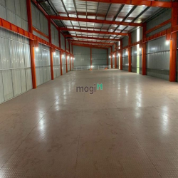 Cho thuê kho xưởng 700m2 trần cao 8m tại đường 1B, H. Bình Ch