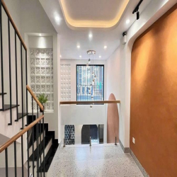 Cần bán gấp căn nhà đ quang trung ,p14,Gò Vấp ,Giá 2tỷ 580/96m2,SHR