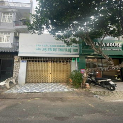 Bán nhà MT Bùi Hữu Diện, 4 x 19m, 1 lầu, 6.4 tỷ. gần chợ.