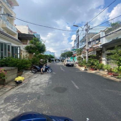 Bán nhà MT Bùi Hữu Diện, 4 x 19m, 1 lầu, 6.4 tỷ. gần chợ.