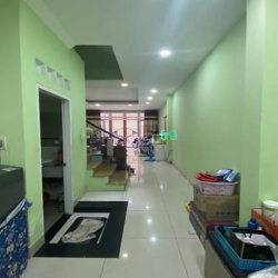 Hẻm nhựa 5m 60m(4x15m) 4 tang Đất Thánh, phường 06, Quận Tân Bình.