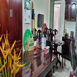 Mặt tiền đường Phường Thảo Điền Q2 dt4x17 giá 17 tỷ tặng luôn nội thấ.