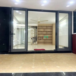 Nhà đẹp 6 tầng, hẻm thông 4m, quận Tân Bình, vào ở ngay