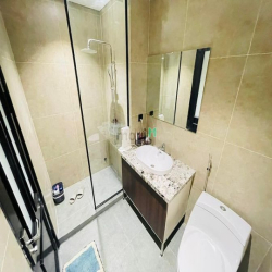 Bán nhà Long Biên đối diện Aeon Mall 45m 6 tầng Gara thang máy 6,7 tỷ