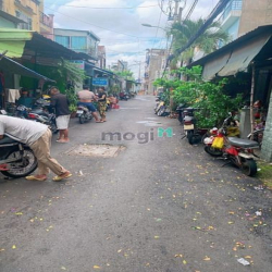 Bán nhà Trường Chinh 204m2 ngang 6m chỉ 11.99 tỷ thương lượng