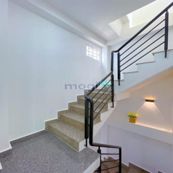 Cần Bán Ra Căn Chính Chủ Phan Đăng Lưu P2 Bình Thạnh,SHR,78m2,Giá 3tỷ8