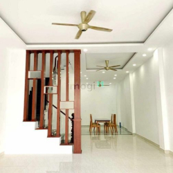 Biệt thự mặt đường 475, 4 tầng,Phước Long B,Quận 9, chỉ 8,2 tỷ, ở Luôn