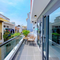 Cần Bán Ra Căn Chính Chủ Phan Đăng Lưu P2 Bình Thạnh,SHR,78m2,Giá 3tỷ8