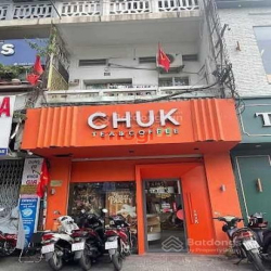 Cho thuê MT 4.5m*22m - Vỉa hè rộng - đường Trần Hưng Đạo, Quận 1