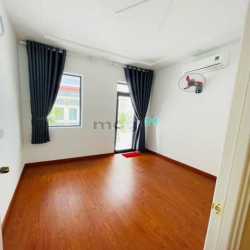 Nhà HOÀ HƯNG thông CMT8, 33m2, 4 tầng, 5PN, ở ngay, chỉ nhỉnh 5 tỷ