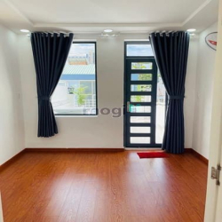 Nhà HOÀ HƯNG thông CMT8, 33m2, 4 tầng, 5PN, ở ngay, chỉ nhỉnh 5 tỷ