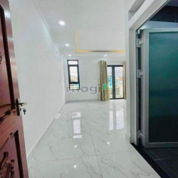 Nhà ngay NGUYỄN KHUYẾN, BÌNH THẠNH, 70m2, 4 tầng, gần HXH