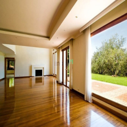 MB 2 tầng 360m2 bao trọn bàn ghế, trang thiết bị tuyến 2/9 - Mizuland