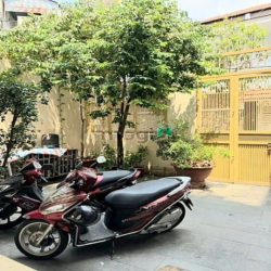 nhà 3 tầng hoàng hoa thám. cộng hòa