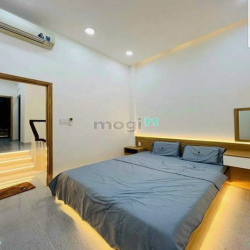Bán nhà mặt tiền Sư Vạn Hạnh,Quận 10, DTCN 80m2 / Giá 2TỶ500