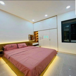 Bán nhà mặt tiền Sư Vạn Hạnh,Quận 10, DTCN 80m2 / Giá 2TỶ500