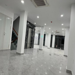 Cho thuê tòa nhà văn phòng 8X25 mặt tiền Trần Thị Cờ, Thới An, Quận 12