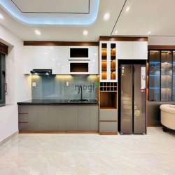 Bán nha phố đường Trần Quang Diệu, p14, Q3, 80m2, 2 tỷ 950, sổ riêng.