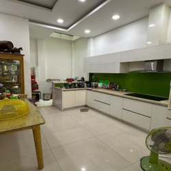 ÔTô Vào Nhà BÙI THỊ XUÂN- Gíap Q.3- 95m2(4.4x21)- 3Tầng- Sát Mặt Tiền