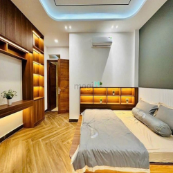 Bán nha phố đường Trần Quang Diệu, p14, Q3, 80m2, 2 tỷ 950, sổ riêng.