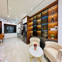 Bán nha phố đường Trần Quang Diệu, p14, Q3, 80m2, 2 tỷ 950, sổ riêng.