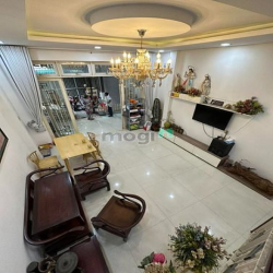 ÔTô Vào Nhà BÙI THỊ XUÂN- Gíap Q.3- 95m2(4.4x21)- 3Tầng- Sát Mặt Tiền