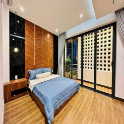 Bán nha phố đường Trần Quang Diệu, p14, Q3, 80m2, 2 tỷ 950, sổ riêng.