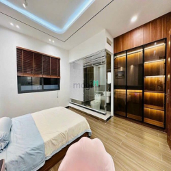 Bán nha phố đường Trần Quang Diệu, p14, Q3, 80m2, 2 tỷ 950, sổ riêng.