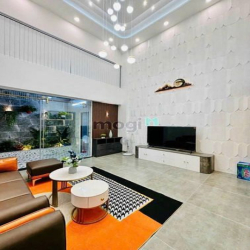 Bán nha phố đường Trần Quang Diệu, p14, Q3, 80m2, 2 tỷ 950, sổ riêng.