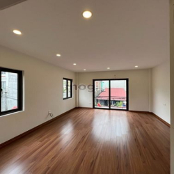 Bán nhà Long Biên ngay ngã tư Thạch Bàn Cổ Linh, Diện tích 45m2 4 tầng