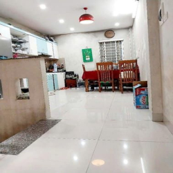 Nhà đẹp 45m2 Tư Đình, Long Biên, phân lô, ô tô vòng quanh, chỉ 7.9 tỷ.