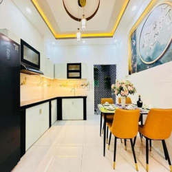 Chủ nhà để lại giá rẻ bất ngờ 72m2/3tỷ350 đ.Phó Cơ Điều ,p.6,q.11 SHR