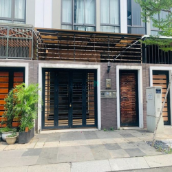 Cho thuê nhà phố liền kề Hà Đô Centrosa - 5 Tầng - Kinh doanh tự do