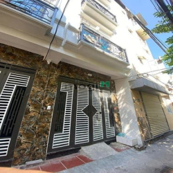 Bán Nhà Phường Biên Giang - Hà Đông. DT 30M. 5 Tầng Mới. Giá 2,9 Tỷ