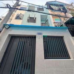 Bán căn nhà Lê Văn Duyệt P1 Bình Thạnh 42m2 3ty240 sổ sẵn