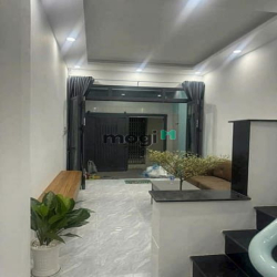 Bán căn nhà Lê Văn Duyệt P1 Bình Thạnh 42m2 3ty240 sổ sẵn