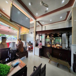 Nhà lầu 3 mặt tiền Hồ Huỳnh Cương ngay trung tâm Cần Thơ