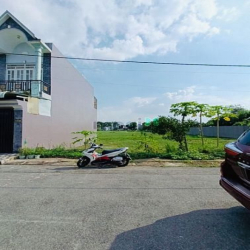 ĐẤT VUÔNG VỨC 5.2x16m 80M2 dãy nhà lầu Mặt Tiền Nhựa Hẻm Phan Văn Hớn