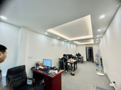 Cho thuê văn phòng 45m2 mặt phố Vương Thừa Vũ