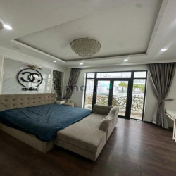 Nhà đẹp Hẻm thông Phạm Văn Chí 5,3x13m 4 tầng 4PN GẦN NGÃ 4 BÌNH TIÊN