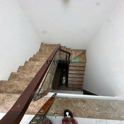 Nhà đẹp Hẻm thông Phạm Văn Chí 5,3x13m 4 tầng 4PN GẦN NGÃ 4 BÌNH TIÊN