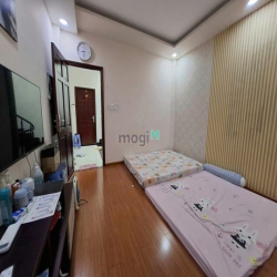 Nhà ở đường Hồng Lạc Phường 10 Tân Bình 4.3m nở hậu dài 22m giá 9.5 tỷ