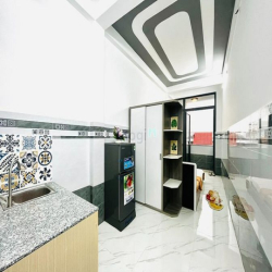 Phòng Trọ Mới Xây 100% - Sẵn Máy Lạnh - Ngay Emart Phan Văn Trị
